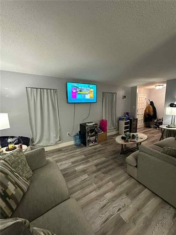 2270 Christopher Drive E, Mobile, AL 36609