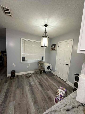 2270 Christopher Drive E, Mobile, AL 36609