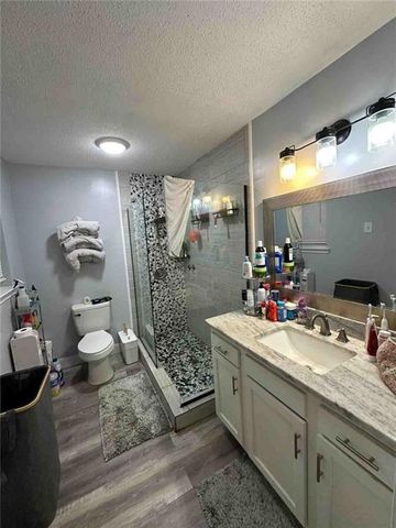2270 Christopher Drive E, Mobile, AL 36609