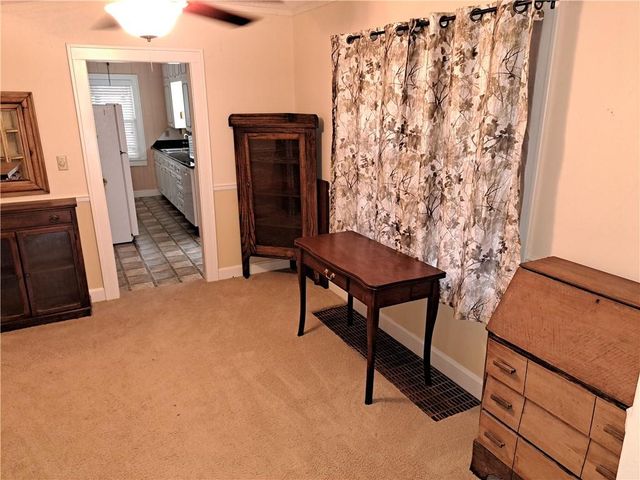 38 W 74th Street, Kansas City, MO 64114