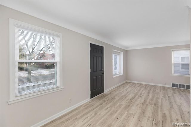 18951 Beland Street, Detroit, MI 48234