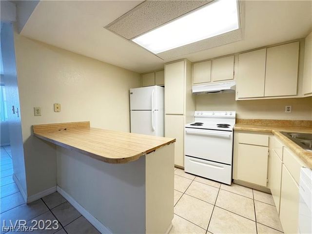 3244 Figler Court, North Las Vegas, NV 89030