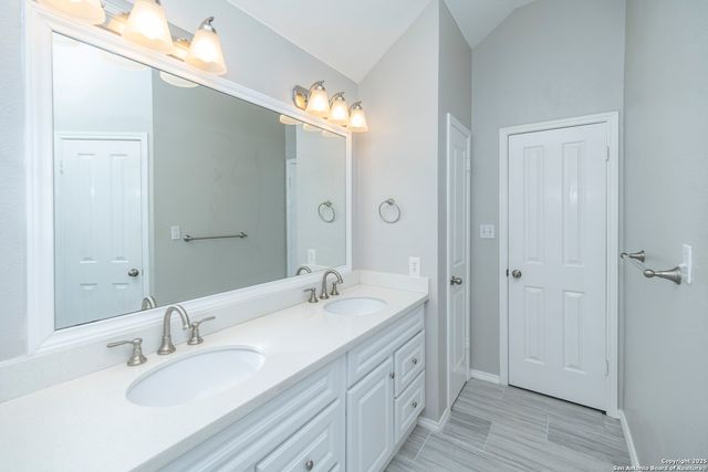 3022 Fall Way, San Antonio, TX 78247