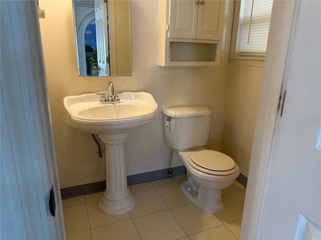 5335 6TH STREET, Zephyrhills, FL 33542