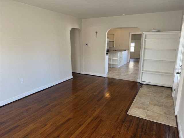 5335 6TH STREET, Zephyrhills, FL 33542