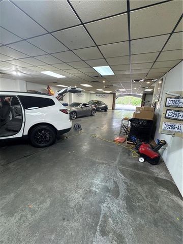 1208-1210 E US Highway 24 Highway, Independence, MO 64050