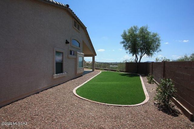 918 E Gibbon River Way, Tucson, AZ 85718