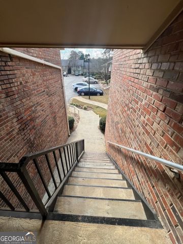 2006 Powers Ferry Trace SE, Marietta, GA 30067