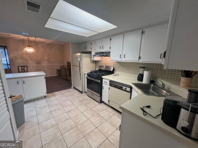 2006 Powers Ferry Trace SE, Marietta, GA 30067