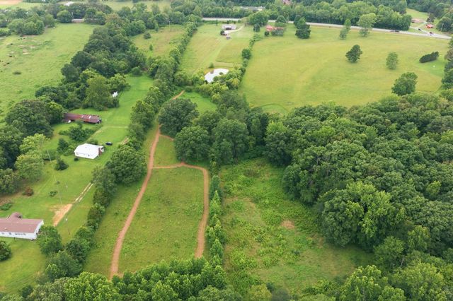 2594 Sylvia Rd, Dickson, TN 37055