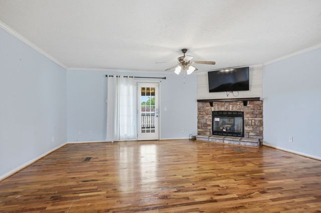2594 Sylvia Rd, Dickson, TN 37055