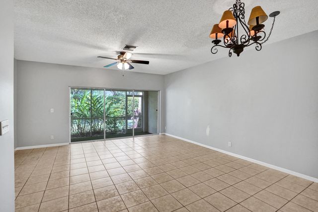 4827 Palmbrooke Circle W, West Palm Beach, FL 33417