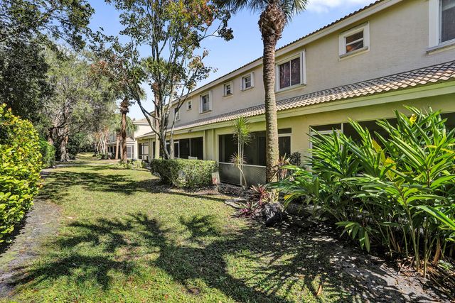 4827 Palmbrooke Circle W, West Palm Beach, FL 33417