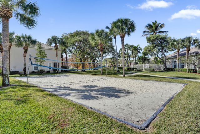 4827 Palmbrooke Circle W, West Palm Beach, FL 33417