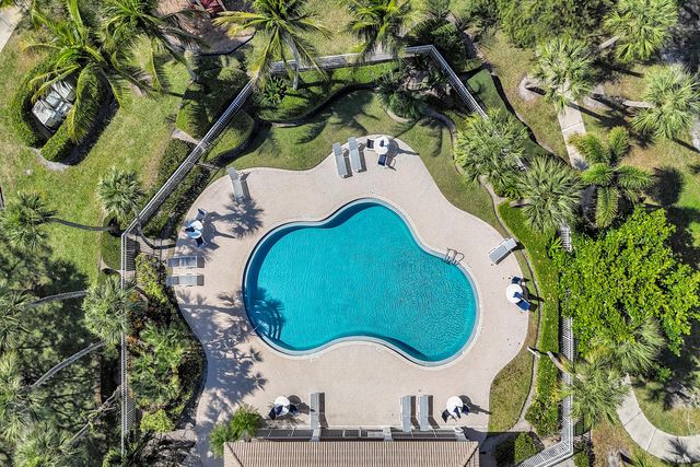 4827 Palmbrooke Circle W, West Palm Beach, FL 33417