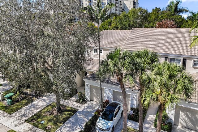 4827 Palmbrooke Circle W, West Palm Beach, FL 33417