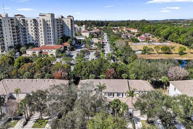 4827 Palmbrooke Circle W, West Palm Beach, FL 33417