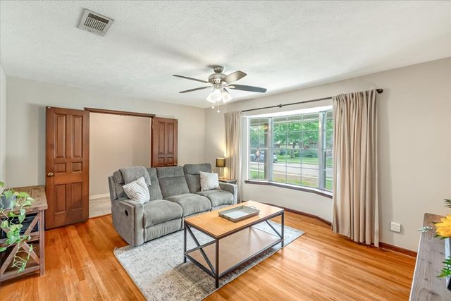 505 Prescott, Garland, TX 75041