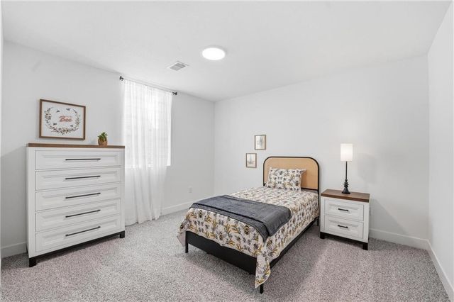 1804 Halls Creek Avenue, Raymore, MO 64083