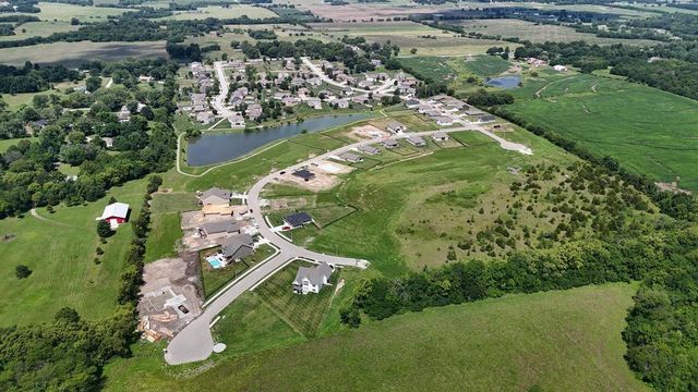 1804 Halls Creek Avenue, Raymore, MO 64083