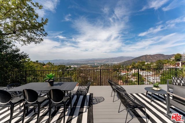 7301 Pacific View Drive, Los Angeles, CA 90068