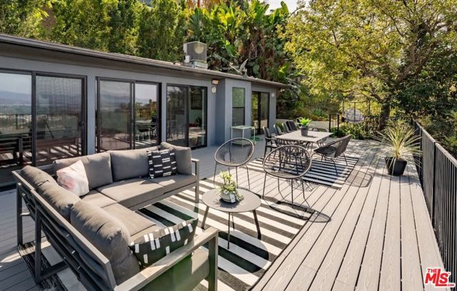 7301 Pacific View Drive, Los Angeles, CA 90068