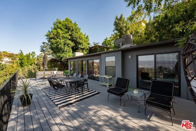 7301 Pacific View Drive, Los Angeles, CA 90068