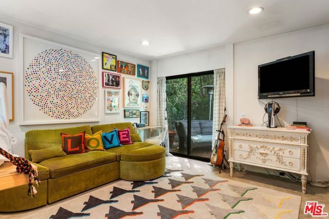 7301 Pacific View Drive, Los Angeles, CA 90068