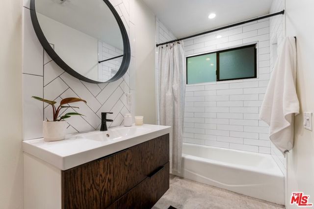 7301 Pacific View Drive, Los Angeles, CA 90068