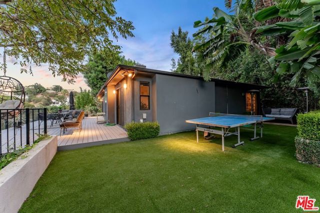 7301 Pacific View Drive, Los Angeles, CA 90068