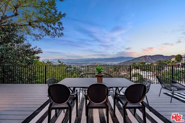 7301 Pacific View Drive, Los Angeles, CA 90068