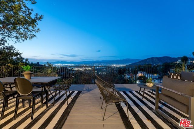 7301 Pacific View Drive, Los Angeles, CA 90068