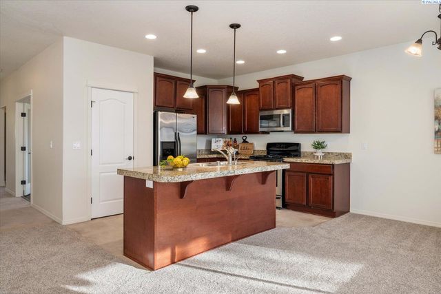 2601 Eaglewatch, Richland, WA 99354