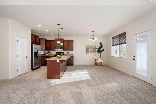 2601 Eaglewatch, Richland, WA 99354