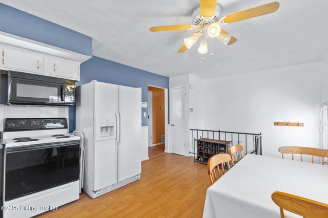 6600 Bilsim Ln, Louisville, KY 40291