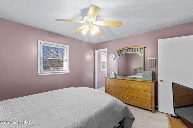 6600 Bilsim Ln, Louisville, KY 40291