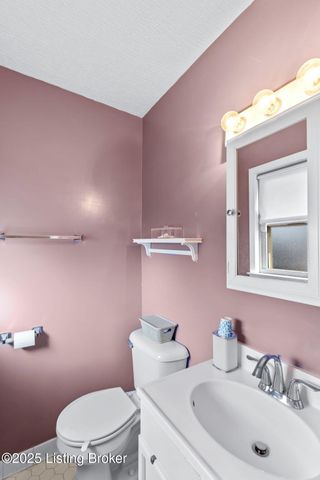 6600 Bilsim Ln, Louisville, KY 40291