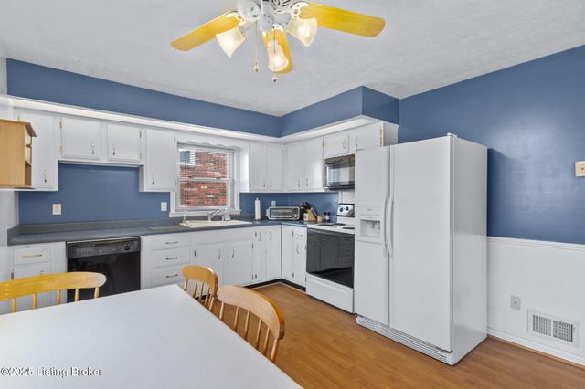 6600 Bilsim Ln, Louisville, KY 40291