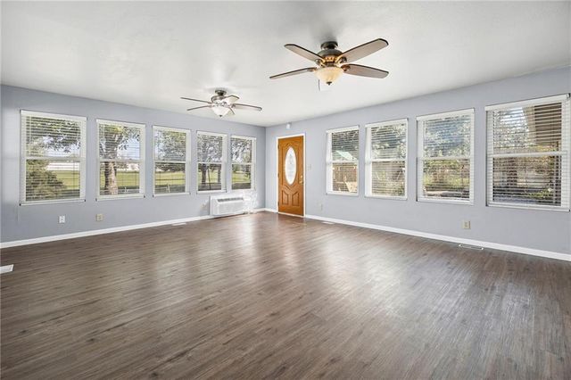 1409 S Elm Street, Ottawa, KS 66067