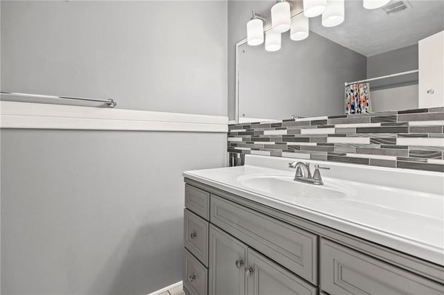 1409 S Elm Street, Ottawa, KS 66067