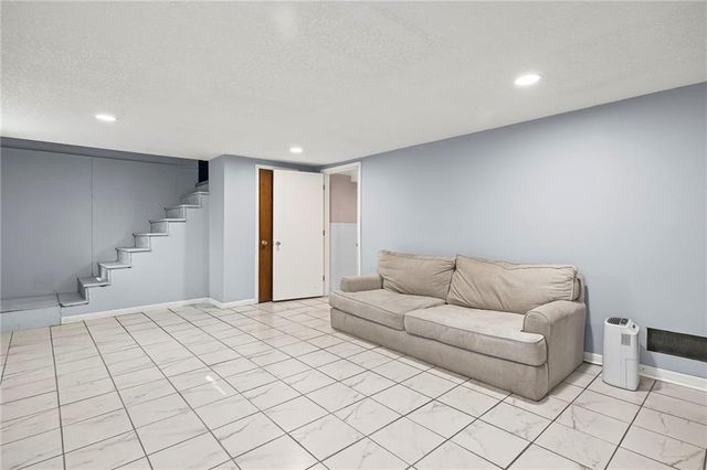 1409 S Elm Street, Ottawa, KS 66067