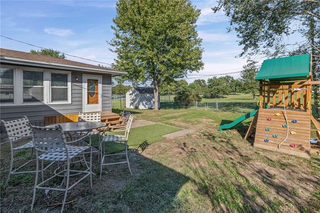 1409 S Elm Street, Ottawa, KS 66067