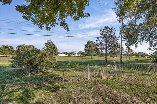 1409 S Elm Street, Ottawa, KS 66067