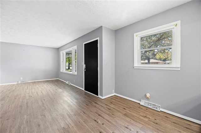 1409 S Elm Street, Ottawa, KS 66067