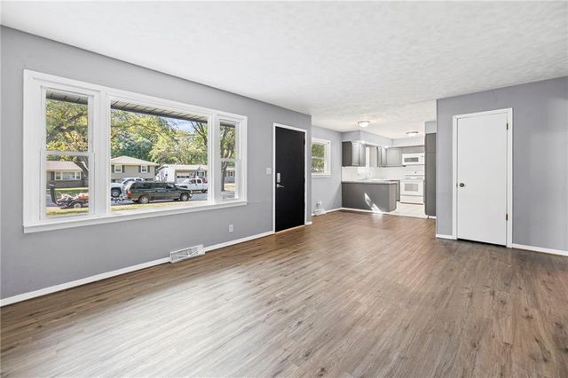 1409 S Elm Street, Ottawa, KS 66067