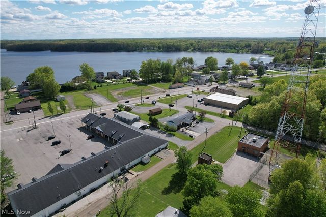 17688 Mahoning Avenue, Lake Milton, OH 44429