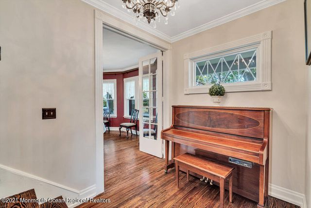 37 Ludlow Avenue, Spring Lake, NJ 07762