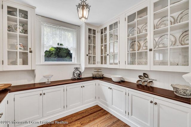37 Ludlow Avenue, Spring Lake, NJ 07762