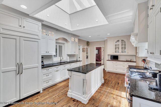 37 Ludlow Avenue, Spring Lake, NJ 07762