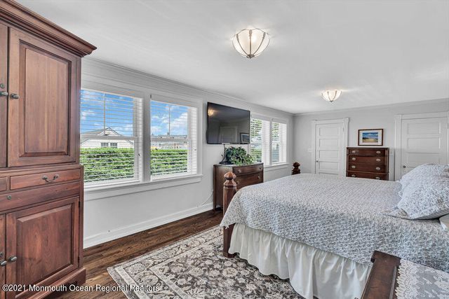 37 Ludlow Avenue, Spring Lake, NJ 07762